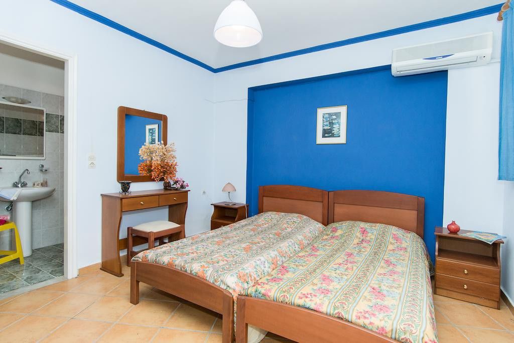 Hotel Dinos 3*